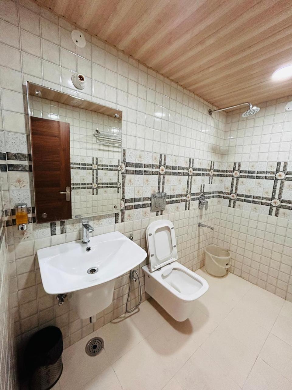 Yog Maya Regency B&B Shimla Exterior photo